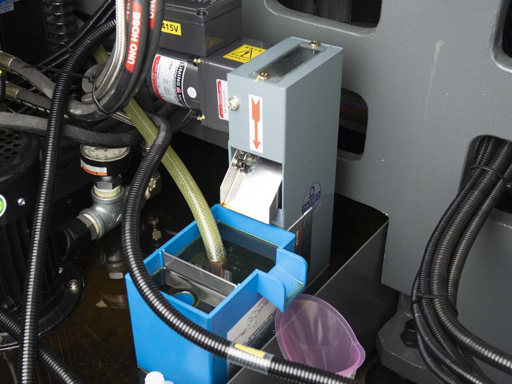 Oil Skimmer